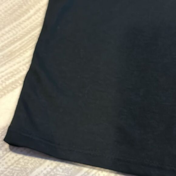 Sub_Urban Riot Women’s Black T-Shirt with Red Heart in Pocket - Picture 5 of 8